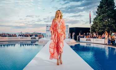 Models looks stunning in  Apsleyâ€™s finest attire