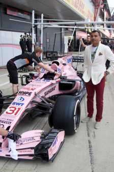 Master Tailor, Arshad Mahmood