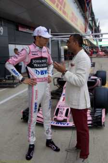 Arshad Mahmood With players