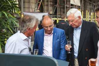 Share drinks and conversation