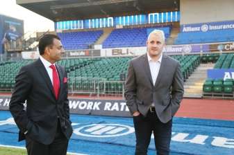 Arshad Mahmood visited statedium with  Saracens